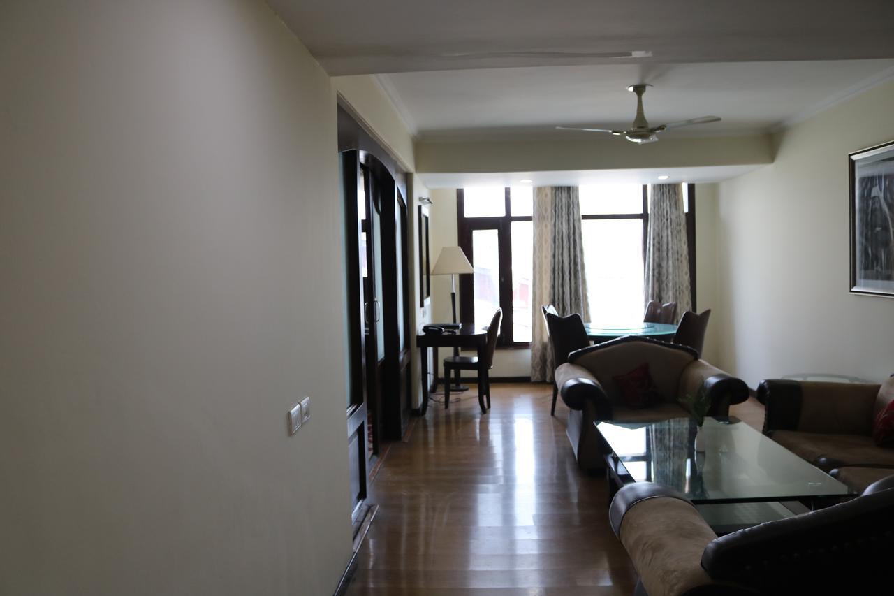 Hotel The Residency Srinagar Kültér fotó